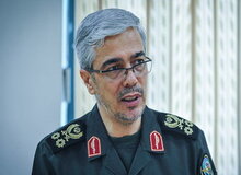 سرلشکر باقری :نباید در عرصه علمی از دشمنان عقب بمانیم