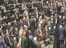 خوش و بش محمدرضا باهنر با محمدجواد ظریف و علی طیب نیا در صحن علنی مجلس+ عکس 