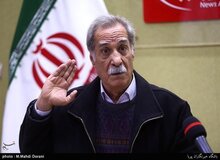 سیاوش طهمورث: دلم برای مُدیری در صداوسیما که اسم من را خط می‌زند، می‌سوزد/  چرا برخی قانع نیستند به حرفه خودشان؟!