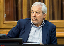 عضو شورای شهر تهران: انتقال پایتخت شدنی نیست/ برخی فکر می‌کنند اگر مقامات را به جای امنِ بدون آلودگی ببریم، مسائل حل می‌شود!