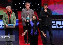 توهین سخیف روزنامه کیهان به خانم فاطمه معتمدآریا/  پیرزن شده ای...
