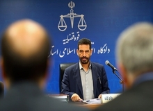 جزییات پرونده فساد بزرگ در پتروشیمی از زبان نماینده دادستان / متهم زن پرونده متواری است 