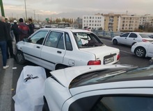 ریزش سنگ در بزرگراه یادگار امام تهران جان یک شهروند را گرفت/ تصاویر 
