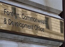 تحریم فرماندهان ارتش و سپاه توسط انگلیس در پی عملیات «وعده صادق ۲»
