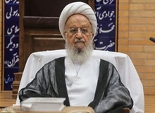 آیت الله مکارم: اختصاص بی‌حساب‌وکتاب ارز از سوی دولت متوقف شود/ چرا باید بانک‌ها تمام اموال مردم را در اختیار داشته باشند و تمام سودش را یکجا ببرند؟

