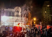 روزنامه اطلاعات : بالارفتن از دیوار سفارت عربستان، دیگر کار راحتی نیست