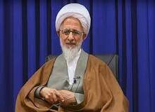 آیت الله جوادی آملی: کاشتن چند درخت که هنر نیست، جلوی غارتگری جنگل را گرفتن هنر است!