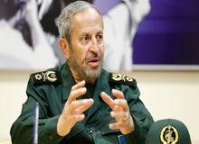 
سردار افشار از ادامه حضور در انتخابات کنار کشید