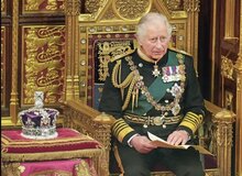 سندرم «چارلز» دامن پادشاه ۷۳ ساله را می گیرد؟/  سر ِچالرز سوم هم مانند دو نفر قبلی به باد می رود؟!