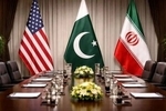 ارگان رسانه ای نزدیک به سپاه: ترامپ مدعی شده ایران موظف است تنگهٔ هرمز را بدون دریافت عوارض باز کند، درحالی‌که در متن توافق چنین بندی وجود ندارد/ ادعای ترامپ درباره توافق هسته ای از اساس کذب است/  آمریکا باید فوری ۱۲ میلیارد دلار بدهد
