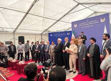 نمایش انتخاباتی یا رونمایی از اتوبوس؟ + عکس