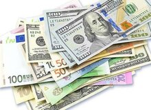 دلار در صرافی‌ها کاهش یافت/ در بازار آزاد بالا رفت + جدول آخرین نرخ ارز 