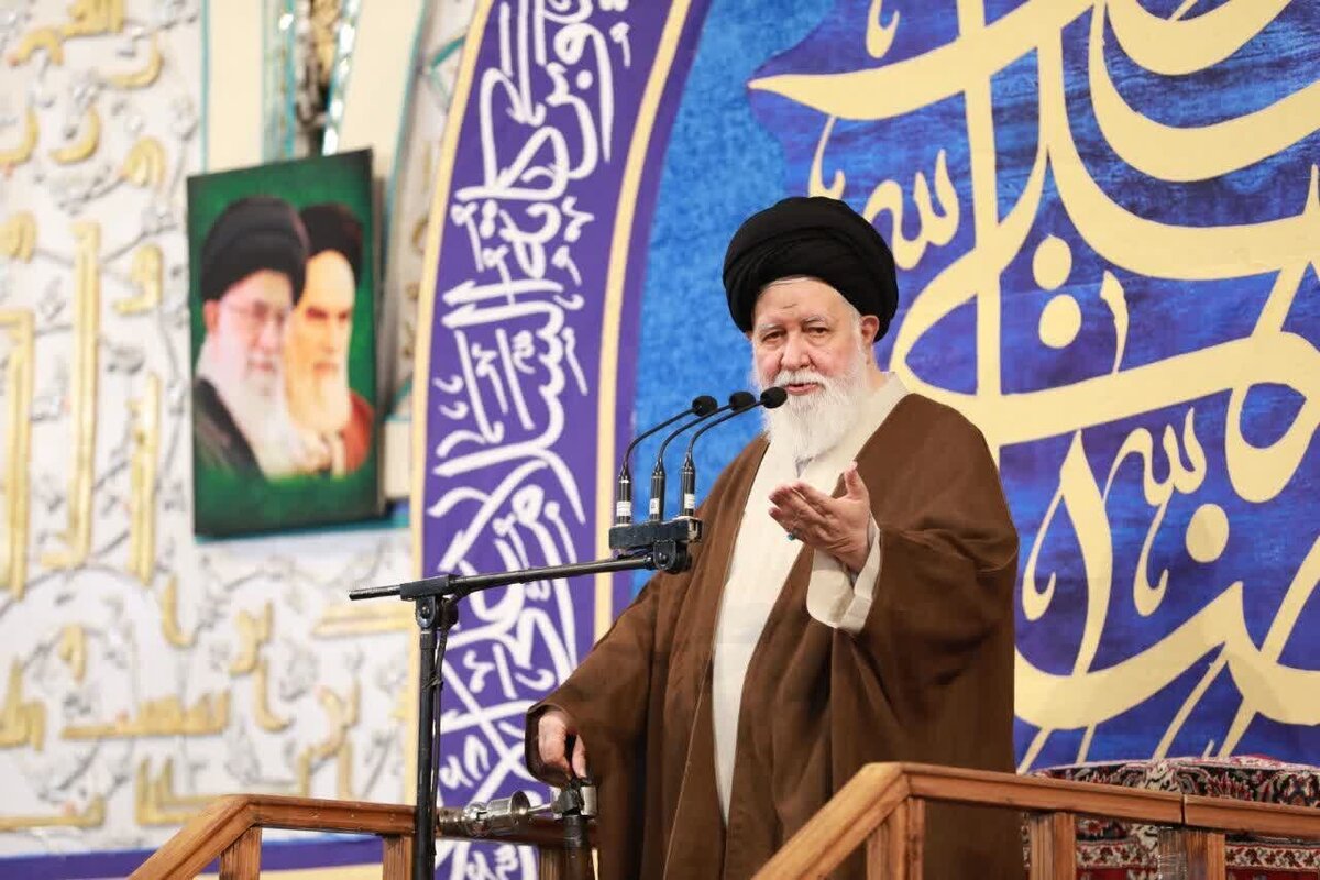 علم الهدی: کافه نشینی و قلیان؛ بستر پنهان گسترش اعتیاد در میان جوانان است