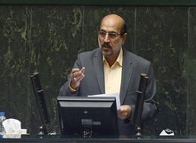 عضو کمیسیون صنایع و معادن مجلس: نمی توانیم روزی یک میلیون و ۴۰۰ هزار بشکه نفت بفروشیم