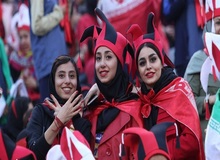  اختصاص ۴ هزار بلیت برای حضور زنان در بازی پرسپولیس و نفت آبادان تکذیب شد / فقط ۵۰۰ بلیت برای زنان
