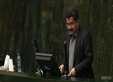 انتقاد عثمانی از نحوه برخورد مجلس با اتفاقی که برای نماینده سراوان رخ داد/ مجلس در راس امور است نه نماینده!
