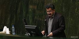 انتقاد عثمانی از نحوه برخورد مجلس با اتفاقی که برای نماینده سراوان رخ داد/ مجلس در راس امور است نه نماینده!
