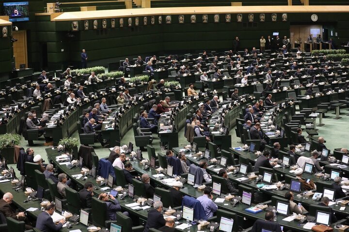 ماجرای نشست اضطراری مجلس درباره اعتراضات بازار چیست؟