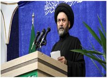 امام جمعه اردبیل: آلمان به صورت جنون‌آمیز دوباره به طرف نازی شدن پیش می‌رود