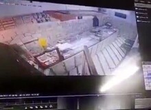 فیلم/  لحظه شلیک به طلافروش سمنانی با اسلحه بی صدا