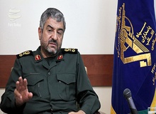 واکنش فرمانده کل سپاه به صید ماهی توسط چینی‌ها در جنوب/ به بسیج  دستورات لازم داده شده است
