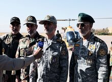 فرمانده کل ارتش: ماموریت مهم  ارتش حفاظت از تمامیت ارضی ایران است/ تمام تحرکات دشمن را به دقت رصد می کنیم