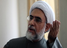 منتجب‌نیا: ٥ نفر پشت صحنه همه کاره‌اند و تصمیماتشان را به نام رئیس دولت اصلاحات اعلام می‌کنند