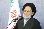 نماینده ولی فقیه در خراسان جنوبی:  برخی در داخل از روی جهل و خودفروختگی توصیه به تسلیم در برابر دشمن می کنند