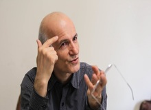   مقصود فراستخواه جامعه شناس: طبقه متوسط فروپاشیده، اما جامعه زخم خورده‌ی ایران هنوز امید دارد