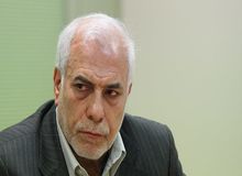 فعال سیاسی :  مردم چاره ای جز تحمل وضع اقتصادی کشور را ندارند/  تصور گل و بلبل شدن همه چیز با حاکمیت یکدست ، مردود شد