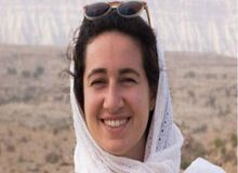 نیلوفر بیانی آزاد شد