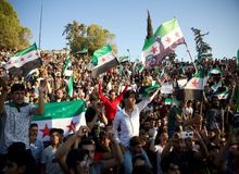 حاکمان جدید سوریه: حجاب برای زنان اجباری نیست؛ دخالت در پوشش و حجاب زنان ممنوع است