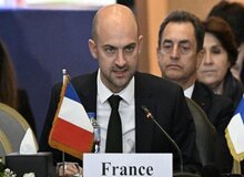 وزیرخارجه فرانسه: خاک اروپا در تیررس موشک‌های ایران است و این خطرناک است