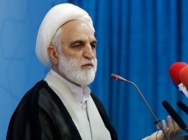 محسنی اژه ای: می‌توان به جای صدور حکم حبس برای فردی که ۲ هزار میلیارد اختلاس کرده، او را مکلف به لایروبی خلیج گرگان کرد / فرد محکوم به جای احکام طویل المدت مکلف شود چند هزار مسکن بسازد 
