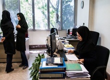 تعداد کارمندان دولت کم می‌شود