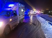 اتوبوس حامل فوتبالیست ها در جاده کرج - چالوس گرفتار بهمن شد