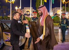 ولیعهد عربستان از زلنسکی این‌گونه استقبال کرد/عکس