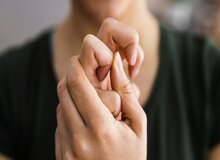 شکستن قولنج باعث آرتروز می‌شود؟/ عوارض شکستن قولنج مفاصل