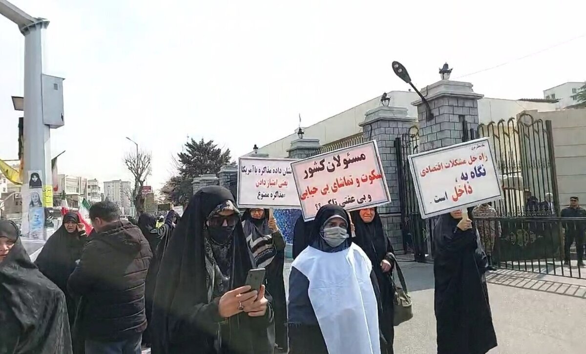 نماینده مجلس:حاضرم به تجمع کنندگان برای قانون حجاب مقابل مجلس کمک مالی کنم
