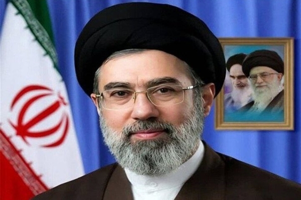 آیت‌الله خامنه‌ای: ایران قدرت اوّل جهان است
