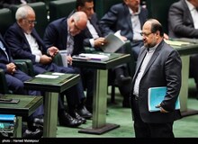 عضو کمیسیون اقتصادی مجلس: استیضاح شریعتمداری جدی است و منتفی نمی شود /  وزیر صمت توضیح دهد رانت ناشی از نرخ گذاری دستوری فولاد به جیب چه کسانی رفته است