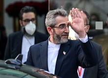 سرپرست وزارت خارجه: فرآیند مذاکرات با آمریکا به واسطه عمان در جریان است