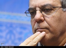 نگاه متفاوت عباس عبدی به "حصر"/ این موضوع حقوقی و قضایی نیست