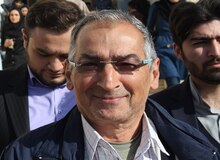 اعتراض روزنامه اصول‌گرا به یک وزارت‌خانه/ مضحک نیست که از زیباکلام برای سخنرانی دعوت کرده‌اید؟
