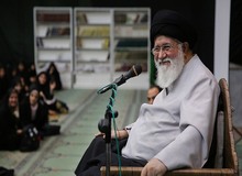 شهید حاج قاسم سلیمانی زنده است؛ ما نتوانستیم با او پرواز کنیم