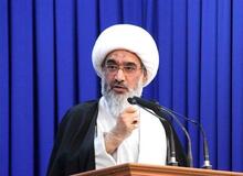 امام جمعه بوشهر: بی حجابی گسترش یافته دستگاه‌های متولی برخورد کنند