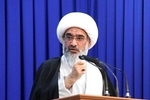 امام جمعه بوشهر: بی حجابی گسترش یافته دستگاه‌های متولی برخورد کنند