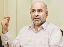  فرشاد مومنی: برنامه هفتم توسعه در حد شوخی است؛ نمی دانیم بخندیم یا بگرییم!/ تا بانک های خصوصی را متوقف نشوند مردم روی خوش نمی بینید