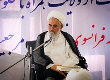 نماینده ولی فقیه در هرمزگان: دشمن چهل سال شکست خورده، حالا مانند بچه‌ها ناسزا می‌گوید