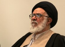 استاد دروس خارج حوزه علمیه قم:  دولت برای تبدیل نشدن مطالبات مردم به اعتراضات خیابانی چاره اندیشی کند/ مردم از مشکلات و گرانی‌ها ناراحت هستند